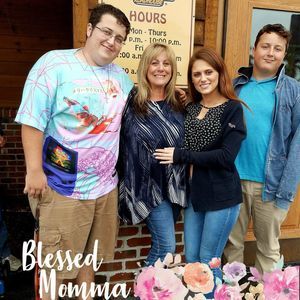 Meet your Posher, Angela